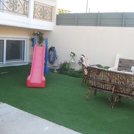 Rea'S Guest House Artemida  Exterior foto